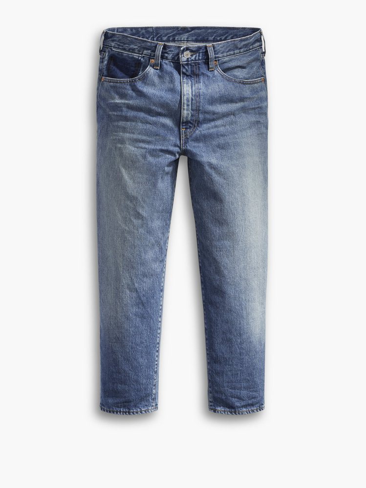 Levis Altered系列七分牛仔寬褲，約3,990元。圖／Levis提供