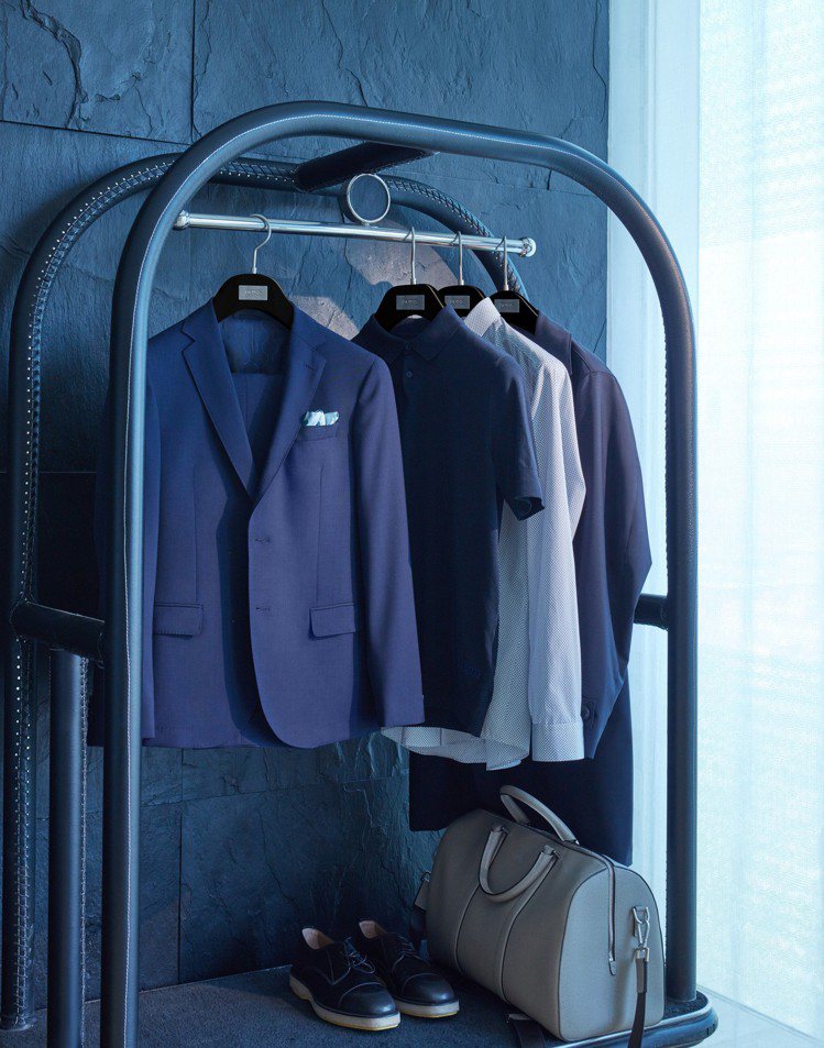 BOSS x 趙又廷Luxury Travel系列，推出西裝套裝與旅行風衣，以及襯衫、領帶、Polo衫及休閒T恤。圖／BOSS提供