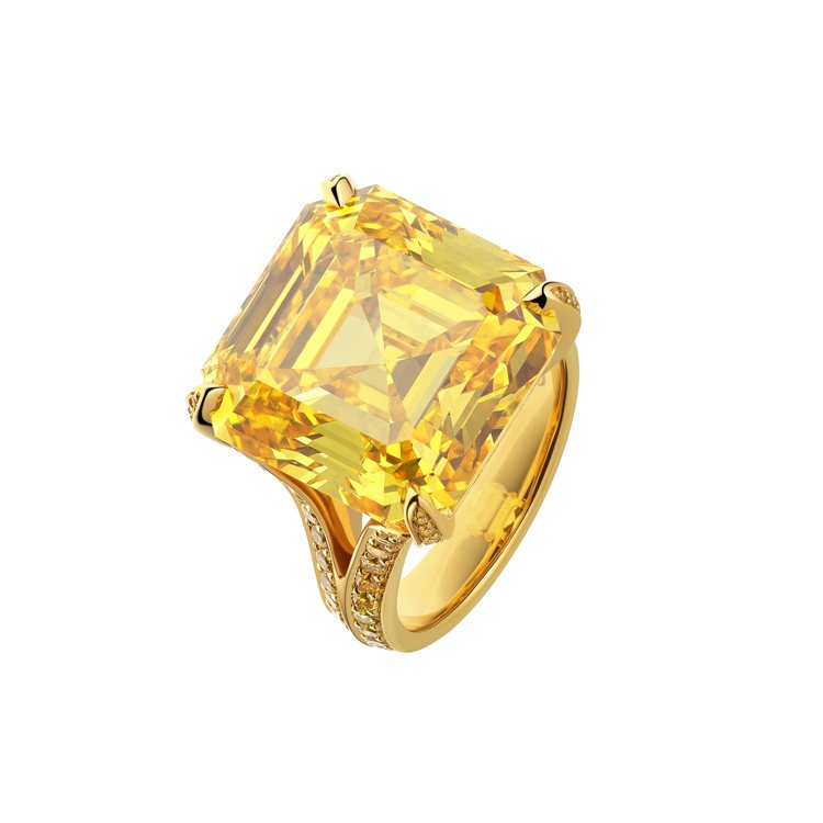 必用！海瑞溫斯頓帶來超珍稀黃鑽戒，24.33克拉，被譽為「金絲雀」的方形祖母綠型切工頂級艷彩黃鑽戒指，售價約台幣3.49億元。圖／海瑞溫斯頓提供