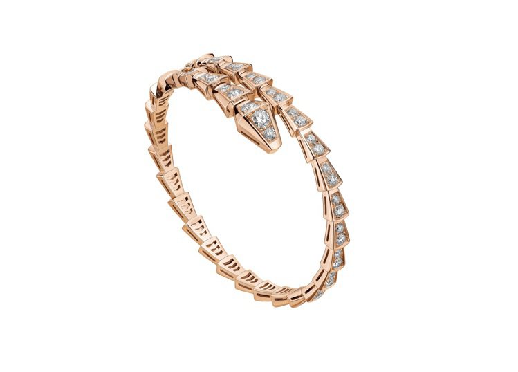 寶格麗Serpenti系列玫瑰金鑽石窄版手環，約60萬元。圖／BVLGARI提供