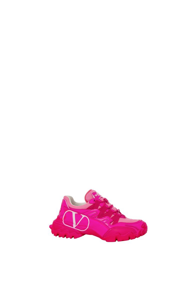 Fluo Climbers運動鞋，33,800元。圖／Valentino提供