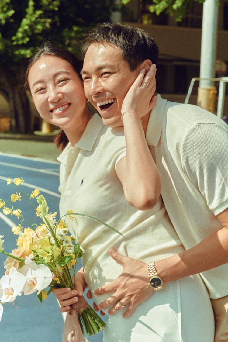 楊祐寧（右）選在９月９日宣布和老婆Melinda（左）登記結婚。圖／摘自臉書