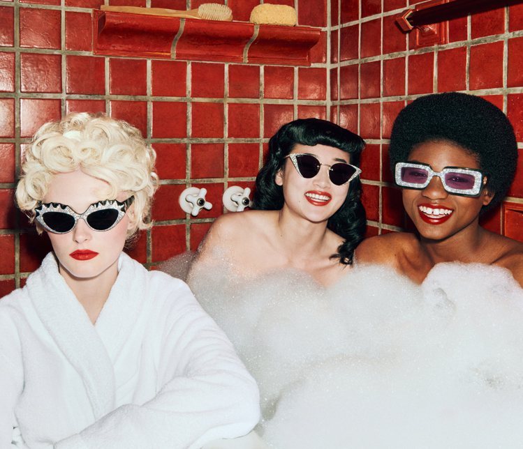 本季Hollywood Forever眼鏡系列「奢華泡泡浴」形象廣告由另類藝術家／攝影師兼導演Harmony Korine執導。圖／Gucci提供