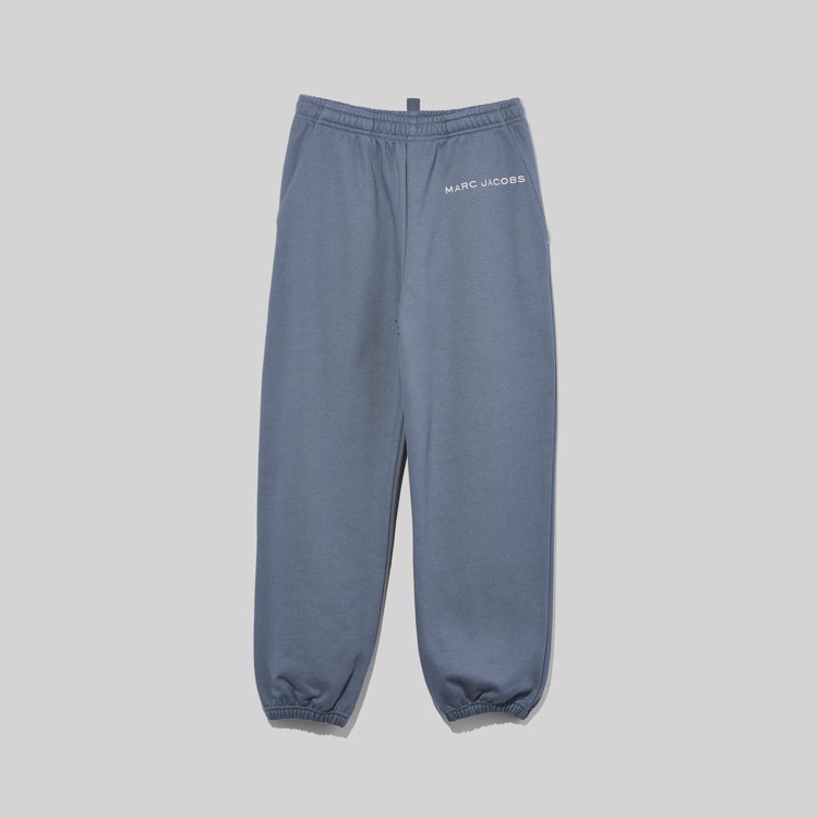 鋼青藍束口褲，7,290元。圖／Marc Jacobs提供