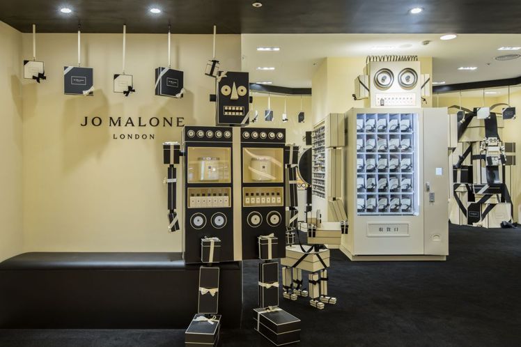 Jo Malone London在新光三越台中中港店開設的JoBots禮物概念店。圖／Jo Malone London提供