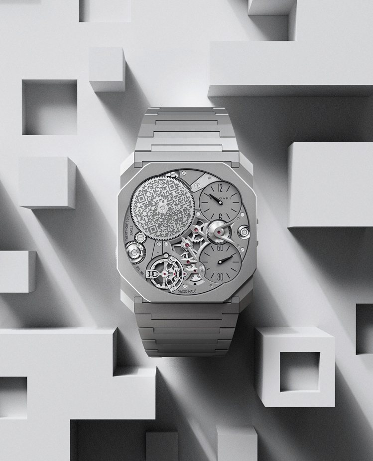 Octo Finissimo Ultra腕表，40毫米噴砂鈦金表殼搭配碳化鎢機板，價格店洽，限量發行10只。圖／寶格麗提供