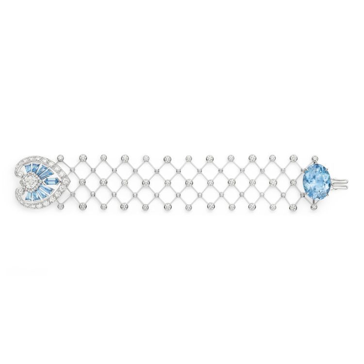 Promenades Impériales系列18K白金手鐲，鑲嵌海藍寶石與鑽石，剔透的藍，是水之格的展品。圖／CHAUMET提供