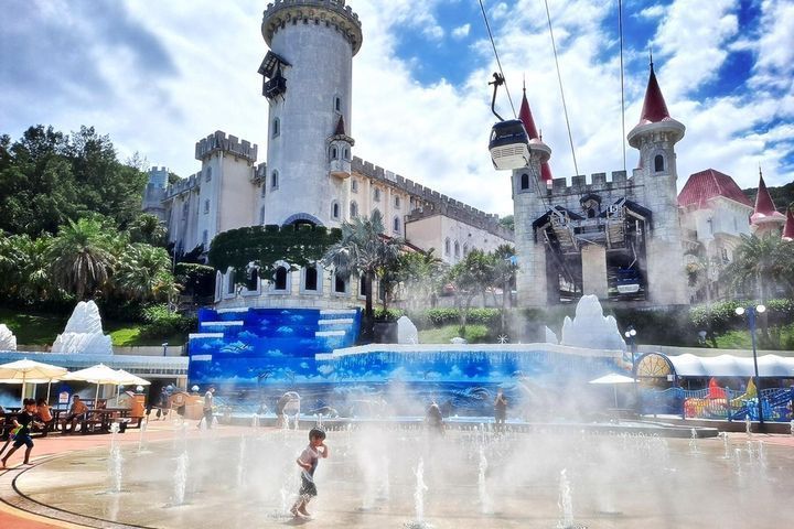 水漾動感噴泉廣場。　 圖／遠雄海洋公園提供