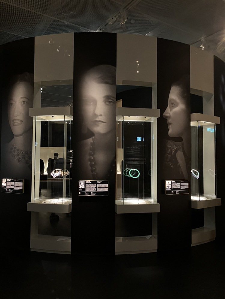 美國20世紀上半三大名媛黛絲法羅斯、溫莎公爵夫人、芭芭拉赫頓深具影響力的珠寶珍藏首度同台展出。記者孫曼／攝影
