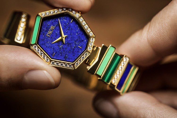 GEM DIOR黃金鑽石彩寶腕表，185萬。圖／DIOR提供
