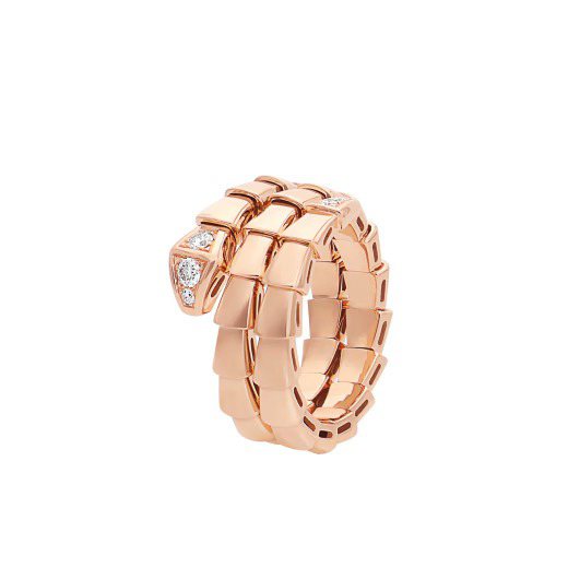 安孝燮配戴的BVLGARI Serpenti Viper玫瑰金雙圈戒指，鑲飾半密鑲鑽石。圖／寶格麗提供
