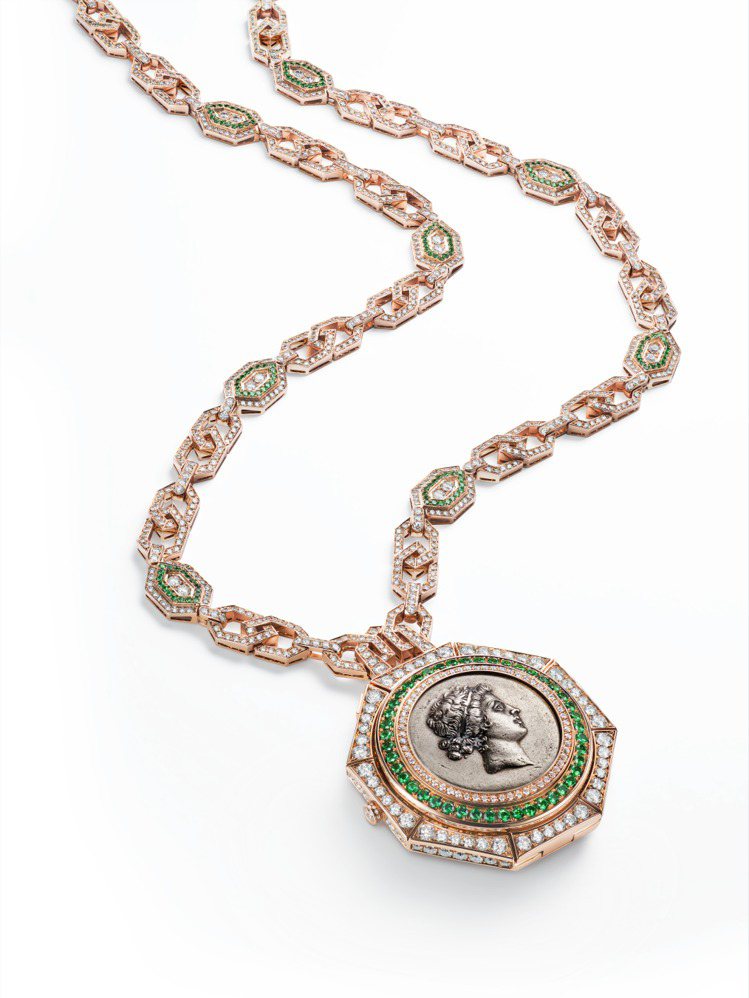 「World Masterpiece珠寶腕表大賞」Bulgari Monete古幣頂級珠寶神秘懷表。圖／台北101提供