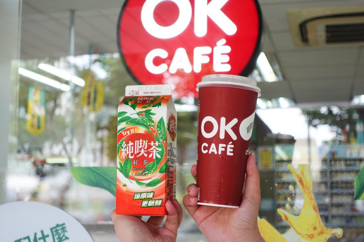 OKmart自12月9日至12月12日推出OKCAFE聯名飲品單杯7折，包含OKCAFE純喫茶系列、OKCAFE阿華田系列。圖／OKmart提供