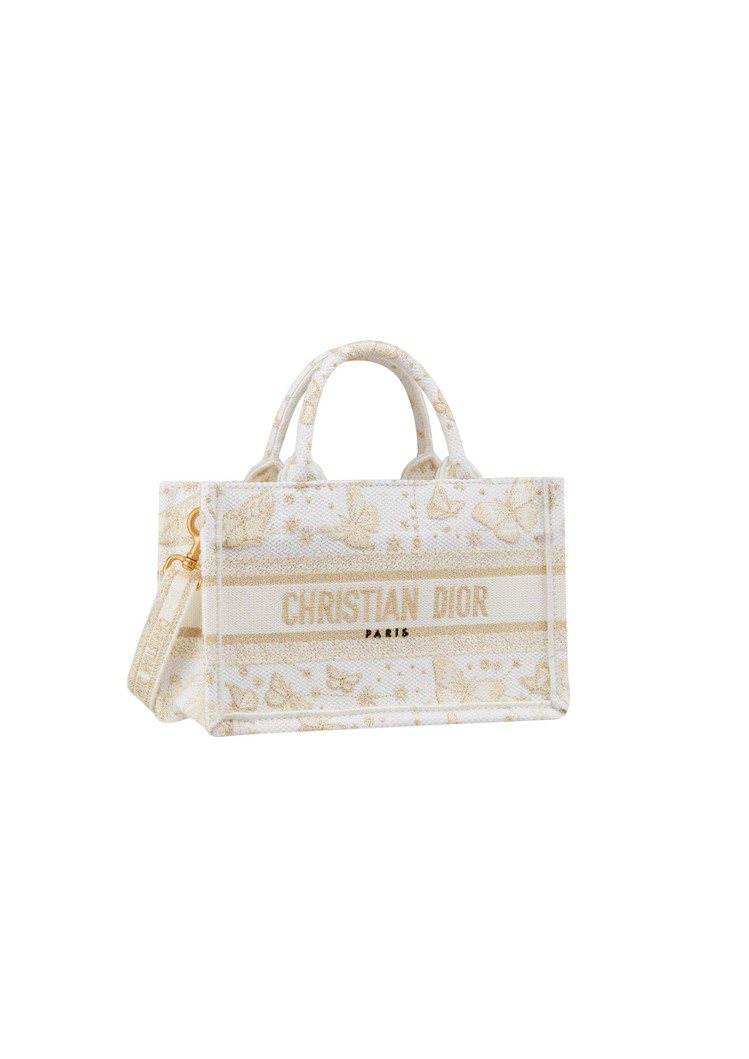 MINI DIOR BOOK TOTE金色BUTTERFLIES ZODIAC刺繡迷你托特包 ，83,000元。圖／Dior提供