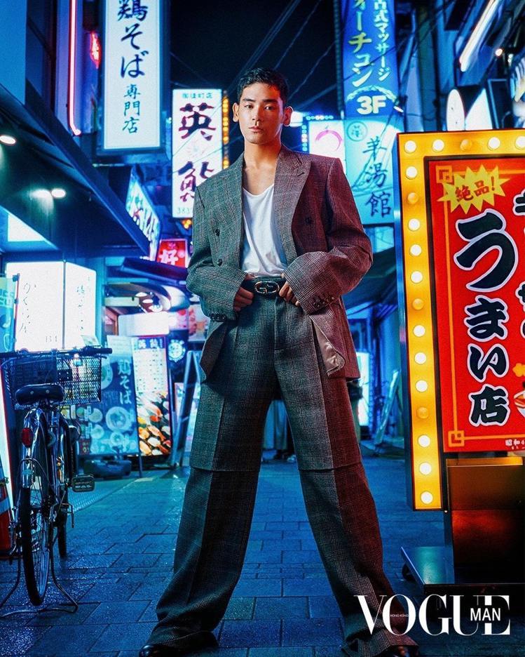 內田雅樂曾身穿GUCCI為Vogue香港版拍攝，展現街頭的潮流感。圖／翻攝自 IG @ utauuu