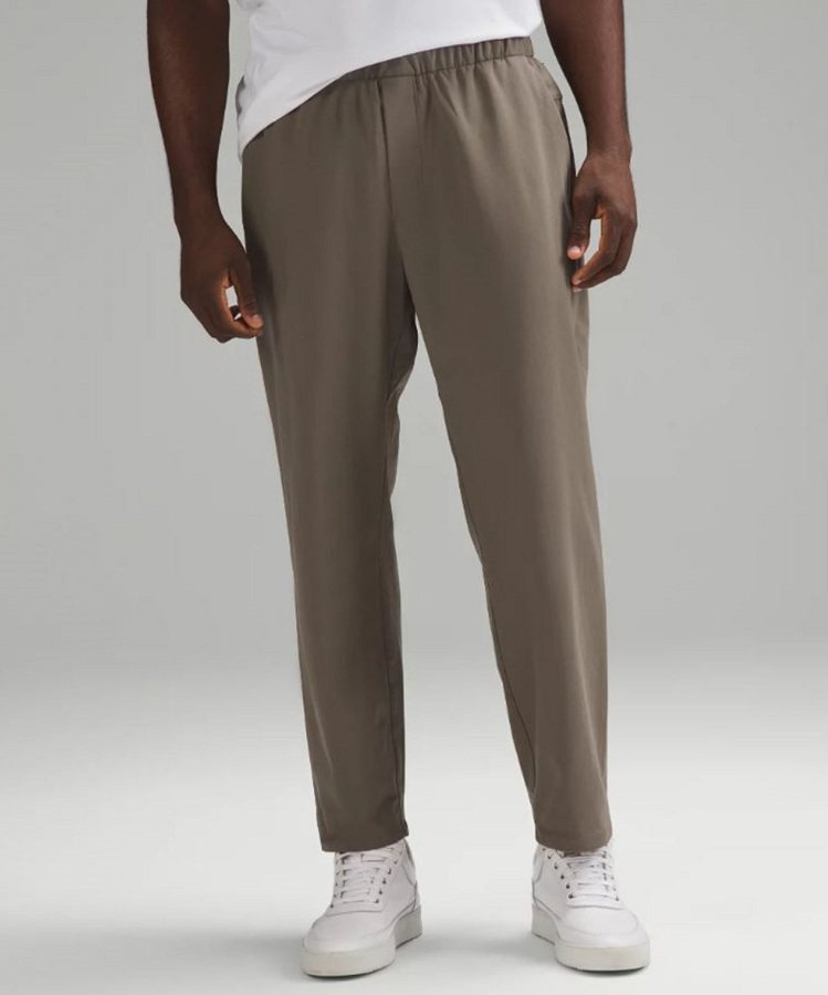 lululemon ABC Pull-On Pant Shorter褲，4,480元。圖／lululemon提供
