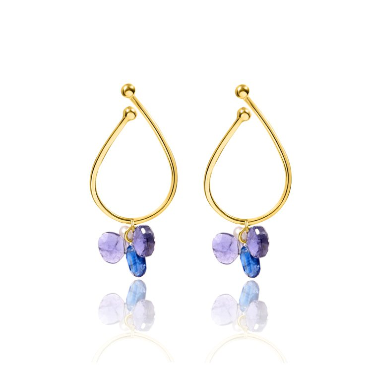 Olivia Yao Jewellery經典漸層藍晶石耳窩夾，3,680元。圖／Olivia Yao Jewellery提供