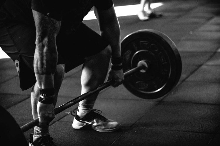 狂上健身房卻練不出肌肉嗎？健身常見8種壞習慣。圖／摘自pexels