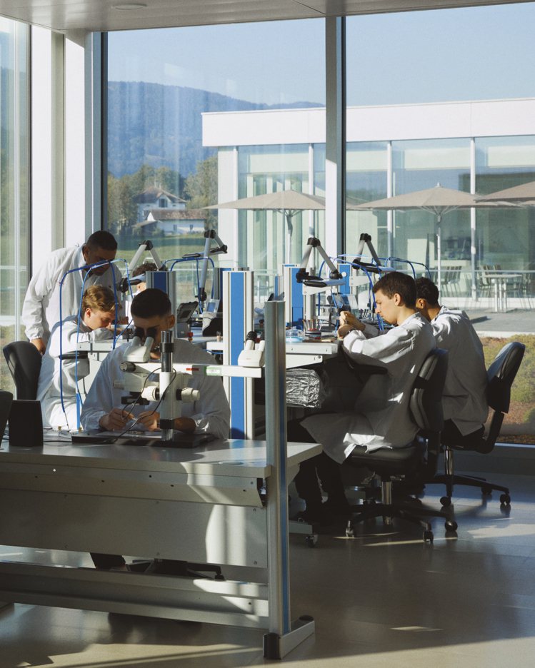 古維工坊集結製表實驗室以及卡地亞製表學院則是專業技術與研發的中心。圖／卡地亞提供