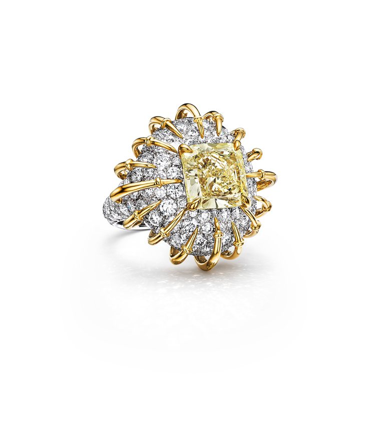 2024 Blue Book高級珠寶Tiffany Céleste燦爛之輝系列戒指，鉑金與18K黃金鑲嵌逾6克拉濃彩黃鑽及鑽石。圖／Tiffany提供