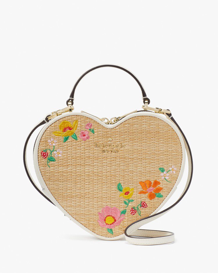 Kate Spade刺繡花園心型包原價19,000，6折特價11,400元。圖／華泰名品城提供