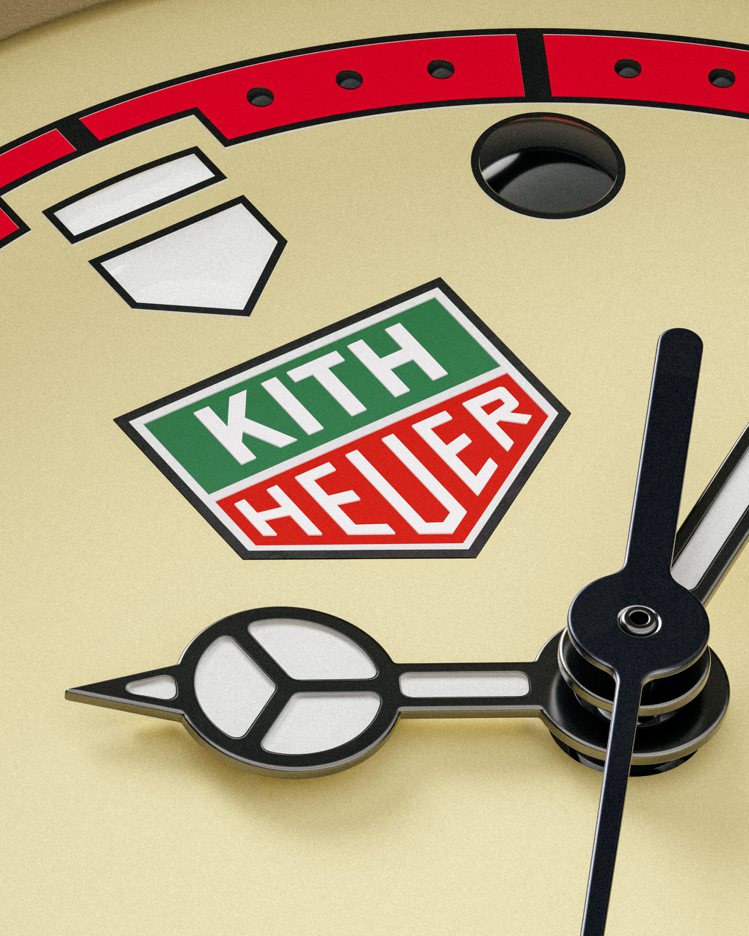TAG Heuer聯名KITH的Formula 1系列腕表，盾形Logo被重新設計，融入了KITH字體，彰顯特別之處。圖／TAG Heuer提供
