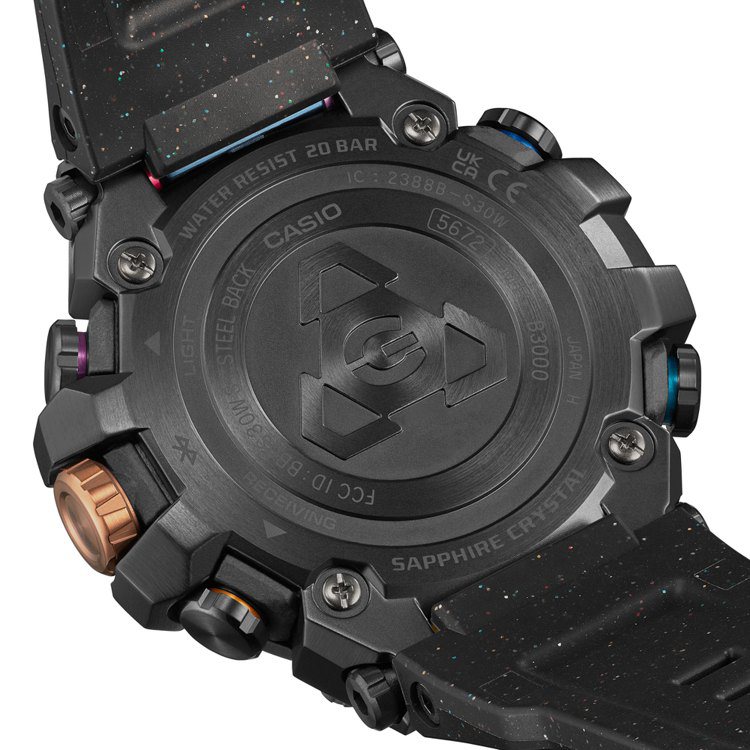 G-SHOCK的MTG-B3000DN-1A腕表底蓋上裝飾了TRIPLE G RESIST的logo。圖／CASIO提供