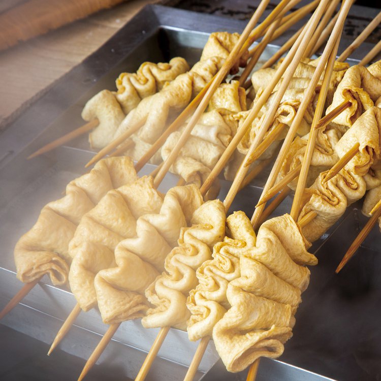 韓式餐廳必吃的韓國魚板串。圖/甩鍋雞提供