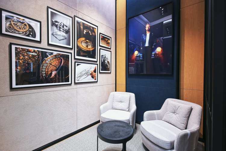 TAG Heuer板橋大遠百店最深處更設有VIP室，實現個性化和以客戶為中心的承諾。圖／TAG Heuer提供