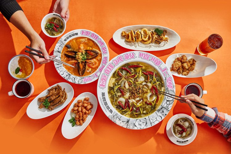 新北中和首間「築間酸菜魚」，主打多種湯底口味、主廚私房菜、炸物多元選擇。圖／Global Mall提供