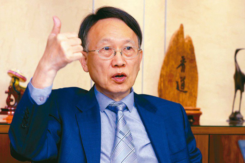 聚陽董事長周理平說，聚陽AI醫療智慧衣是台灣第一。記者曾學仁／攝影