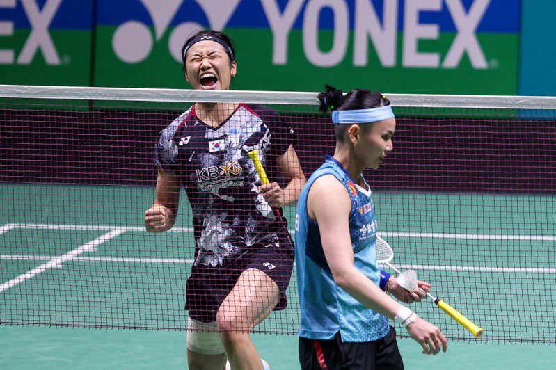「一姊」戴資穎（右）大馬公開賽打進決賽，但遭南韓「世界球后」安洗瑩逆轉。圖／Badminton Photo提供