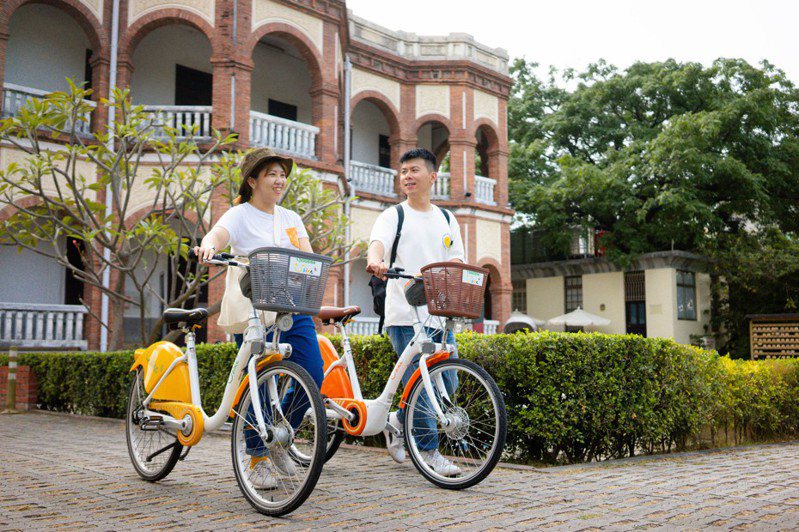 台南市公共自行車YouBike自今年2月啟用至今，建置有356處公共自行車租賃站，已服務超過243萬人次。圖／交通局提供