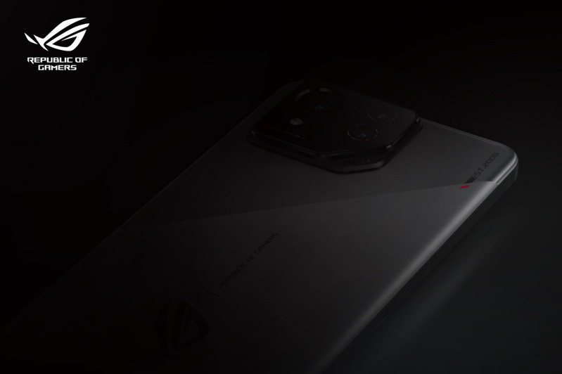 [情報]華碩預告將推出新款遊戲手機ROG Phone 8，
