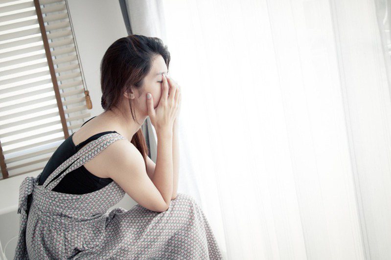 一位日本女性為了外遇對象墮胎兩次，但卻發現對方其實從頭到尾只是在欺騙她的感情。示意圖，非當事人及事物。圖片來源／ingimage