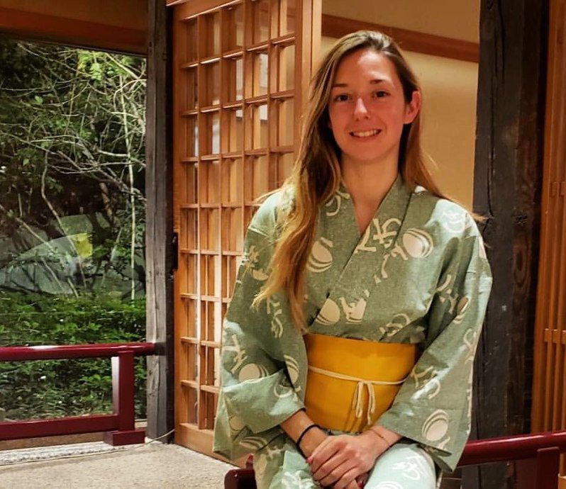 法國美女騎師米凱兒身著日本浴衣，迷倒不少日本粉絲。圖／
Instagram