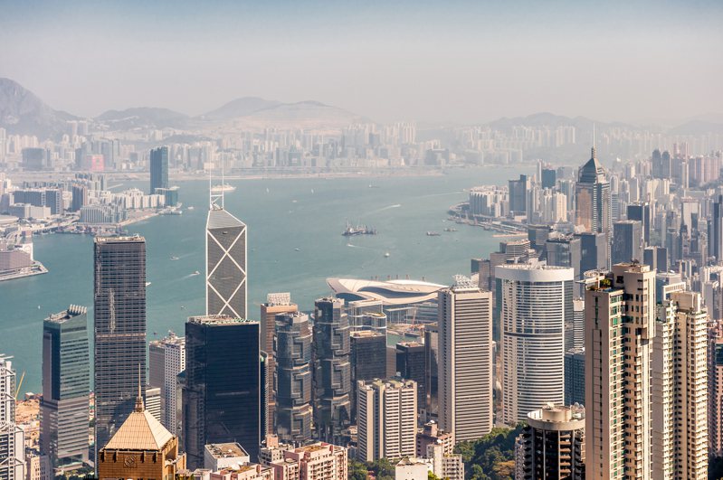 中國政府提出的「港版國安法」，讓世界各國都相當不安，認為此舉將終結香港的法治與自由。圖/ingimage