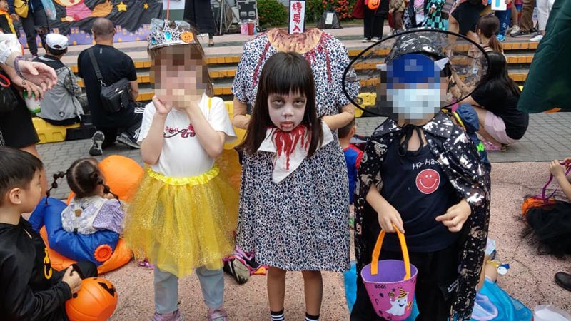 一位台灣小女童萬聖節時的斷頭鬼造型，逼真到讓外國網站也分享。圖／小桃爸授權