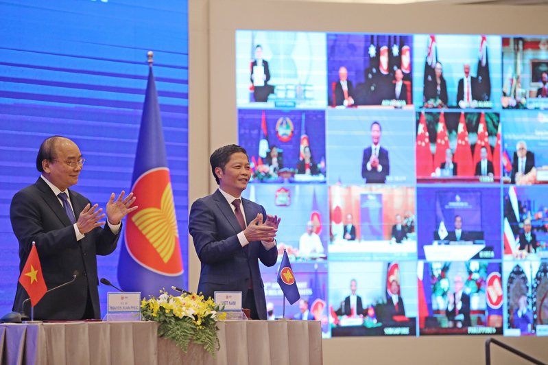 中國、日本、澳洲等亞太國家15日簽署「區域全面經濟夥伴協定」（RCEP），將組成世界最大自貿區。圖／歐新社