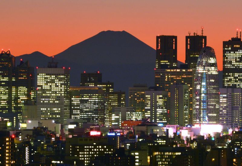 东京新宿区视野良好时可见富士山。（法新社）(photo:UDN)