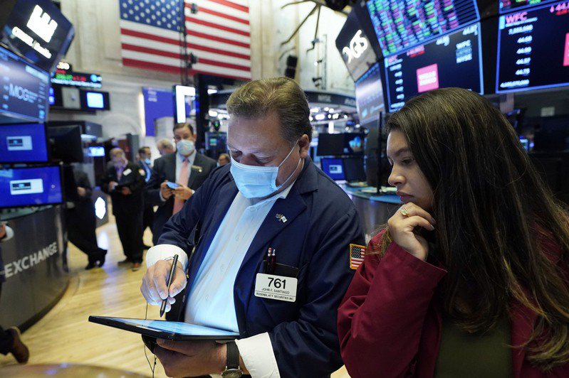 美股19日早盘下跌，因市场担心新冠疫情复炽拖累全球经济成长。 美联社(photo:UDN)
