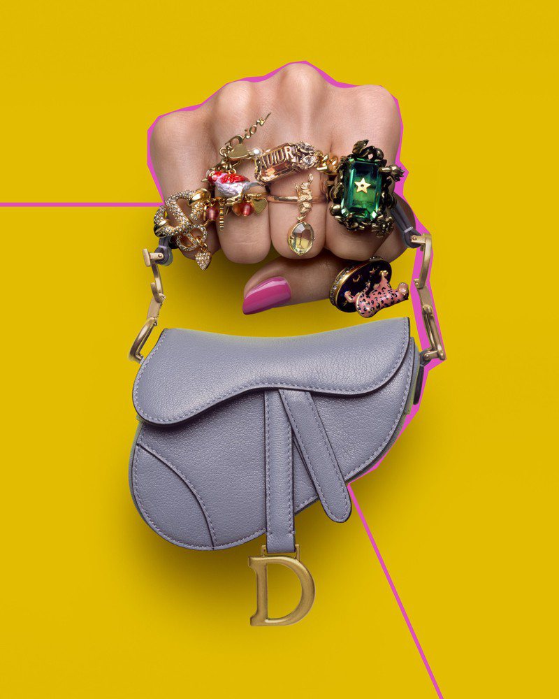 DIOR也在今年嶄新推出Micro Bag系列，以微型尺寸重塑Lady Dior、30 Montaigne、Dior Caro、Saddle等經典包款。圖／DIOR提供