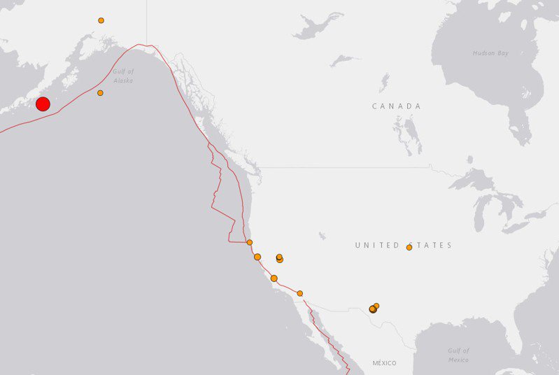 美国地质调查局表示，美国阿拉斯加州外海发生规模8.2级地震。图／截自USGS(photo:UDN)