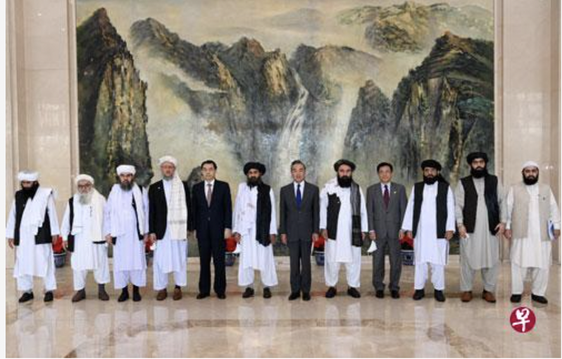 大陆外长王毅7月28日在天津会见到访的阿富汗神学士政治委员会负责人巴拉达尔一行。（大陆外交部网站）(photo:UDN)