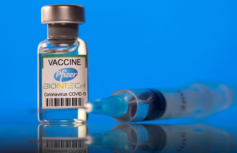 辉瑞疫苗23日成为全美第一支获得FDA完全批准的新冠疫苗。路透(photo:UDN)