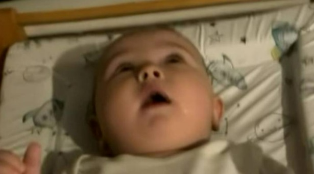 8个月大婴儿说出的第一句话竟是：「好吧，老兄」。图／取自(photo:UDN)