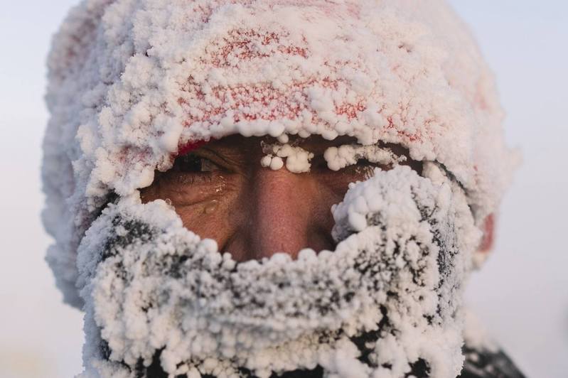 上星期六（22日）在俄罗斯远东地区的雅库特，举行了一场世界最寒冷的马拉松比赛，65名跑手在摄氏零下53度的环境下比赛。美联社(photo:UDN)