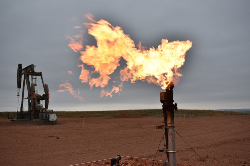 怀海德和洛斯特罗创办的Giga能源解决方案公司，利用这些往往就平白烧掉的天然气来挖矿，去年营收超过400万美元，今年可望再冲高。美联社(photo:UDN)