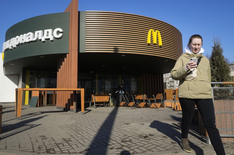 俄罗斯圣彼得堡一处麦当劳门市，已因制裁俄国入侵乌克兰停止营业。美联社(photo:UDN)