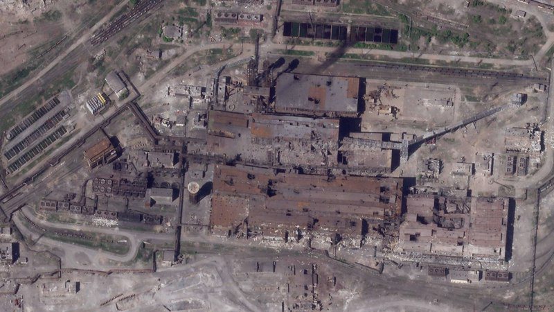 卫星影像显示六日的亚速钢铁厂。美联社(photo:UDN)